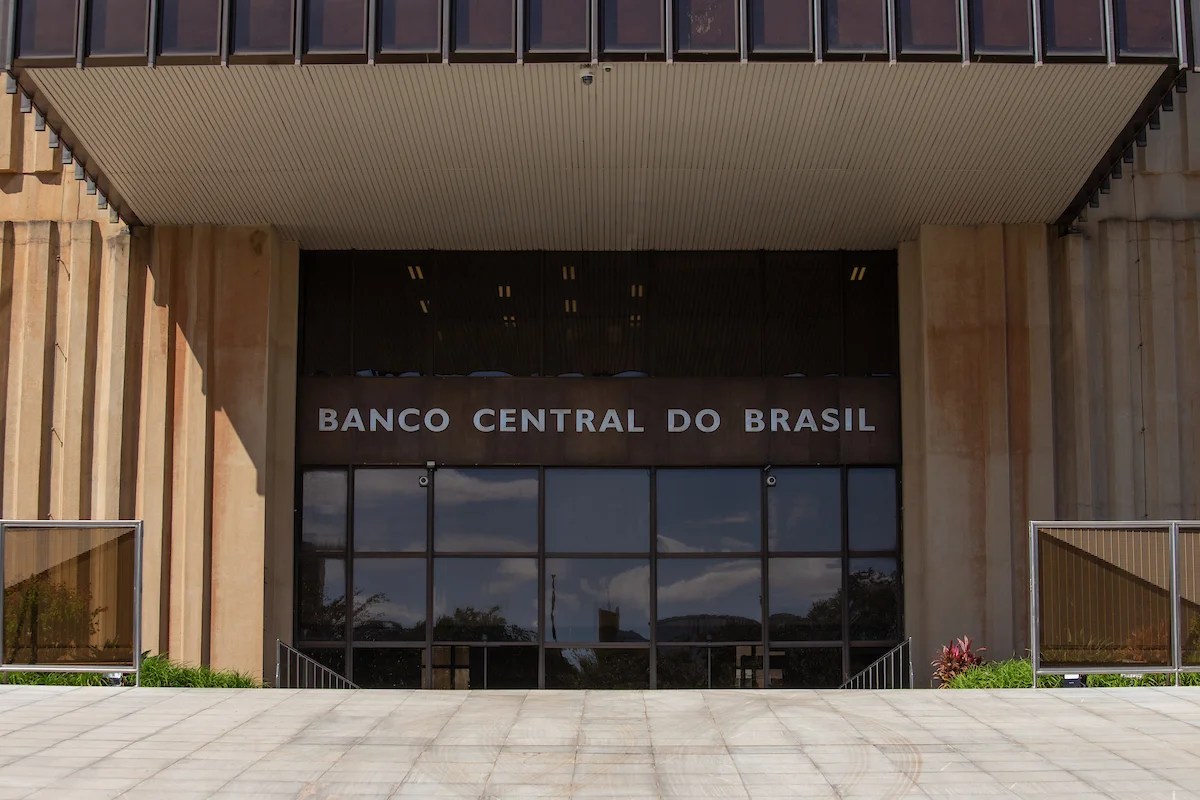 BC divulga ata do Copom que explica 6ª alta de juros nesta terça-feira